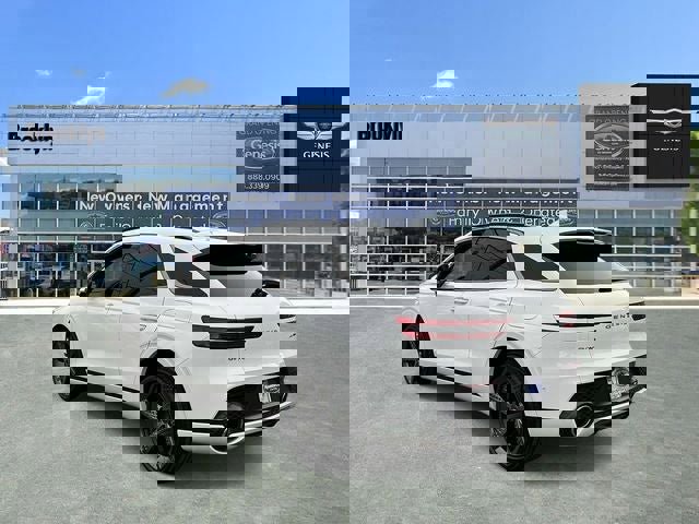 Used 2025 Genesis GV70 3.5T Sport w/ Sport Advanced Package image 2