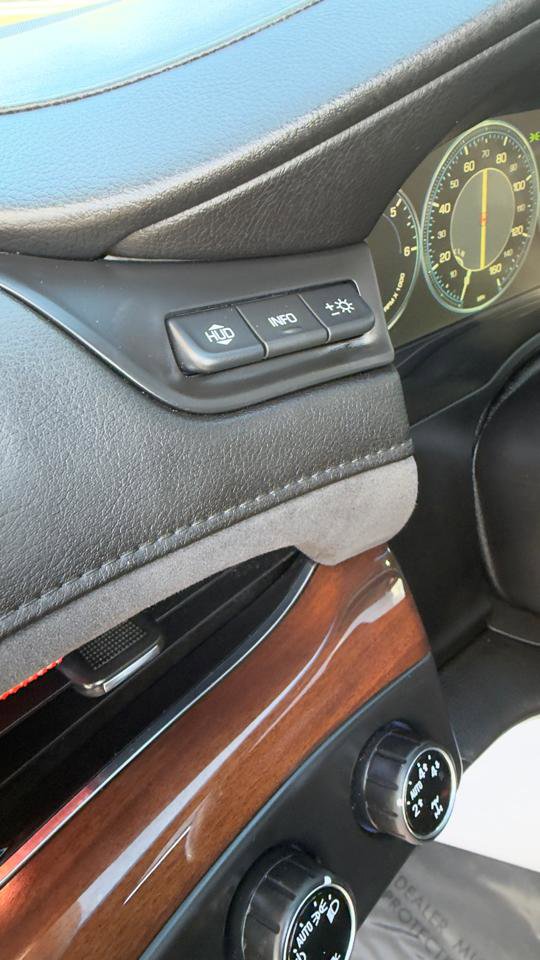 Used 2015 Cadillac Escalade Premium AWD/4WD image 39