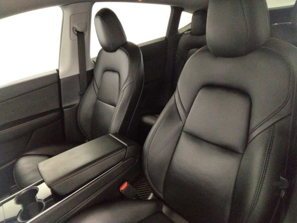 Used 2021 Tesla Model Y Long Range image 28