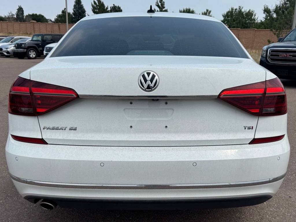 Used 2018 Volkswagen Passat 2.0T SE FWD image 5