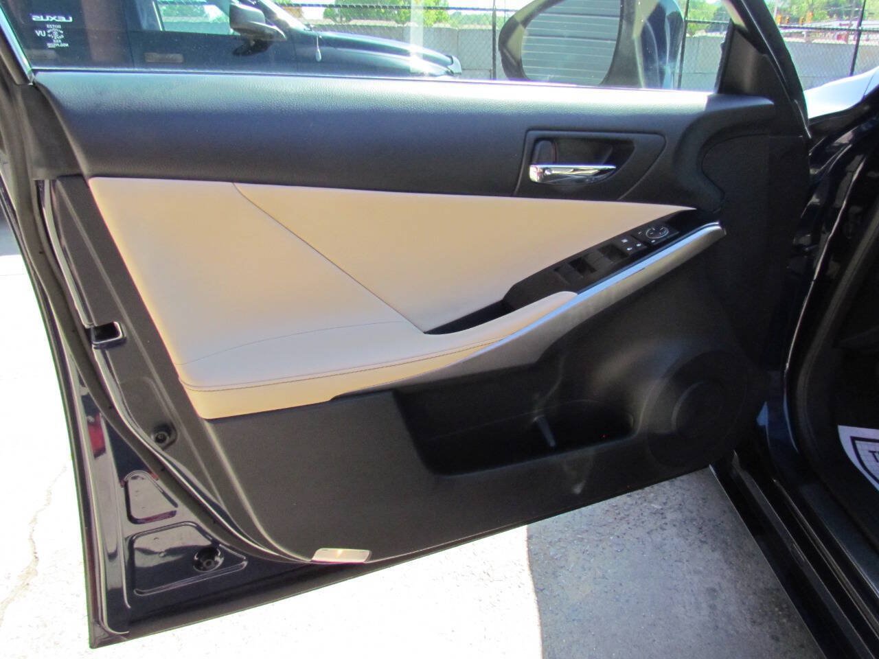 Used 2014 Lexus IS 250 RWD image 11