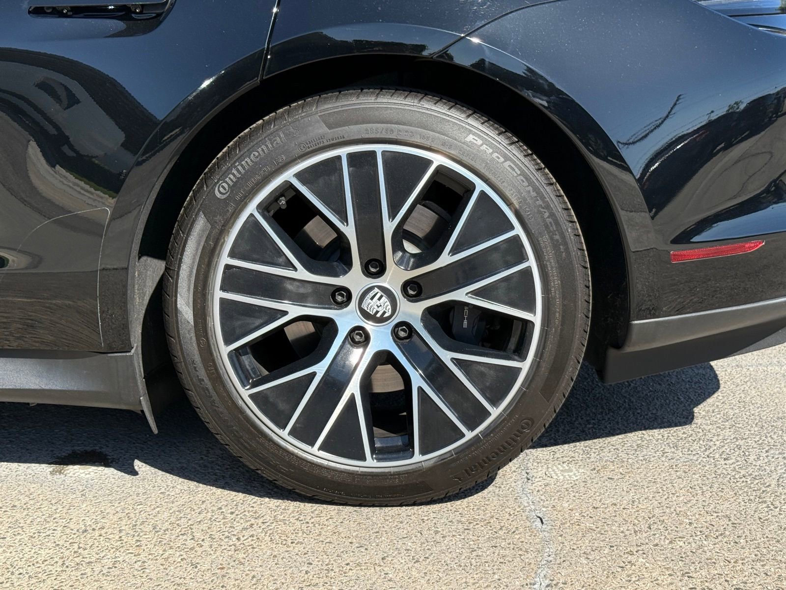 Used 2024 Porsche Taycan image 21