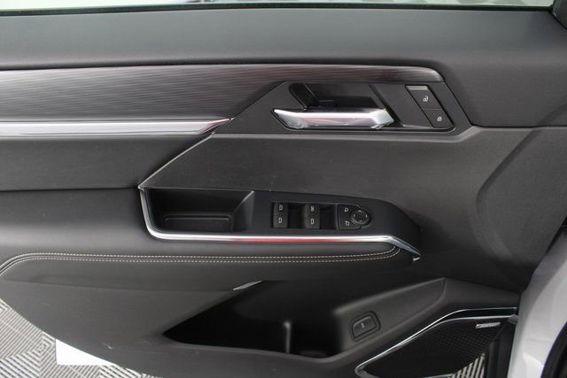 New 2026 GMC Acadia Elevation w/ Black Edition image 15