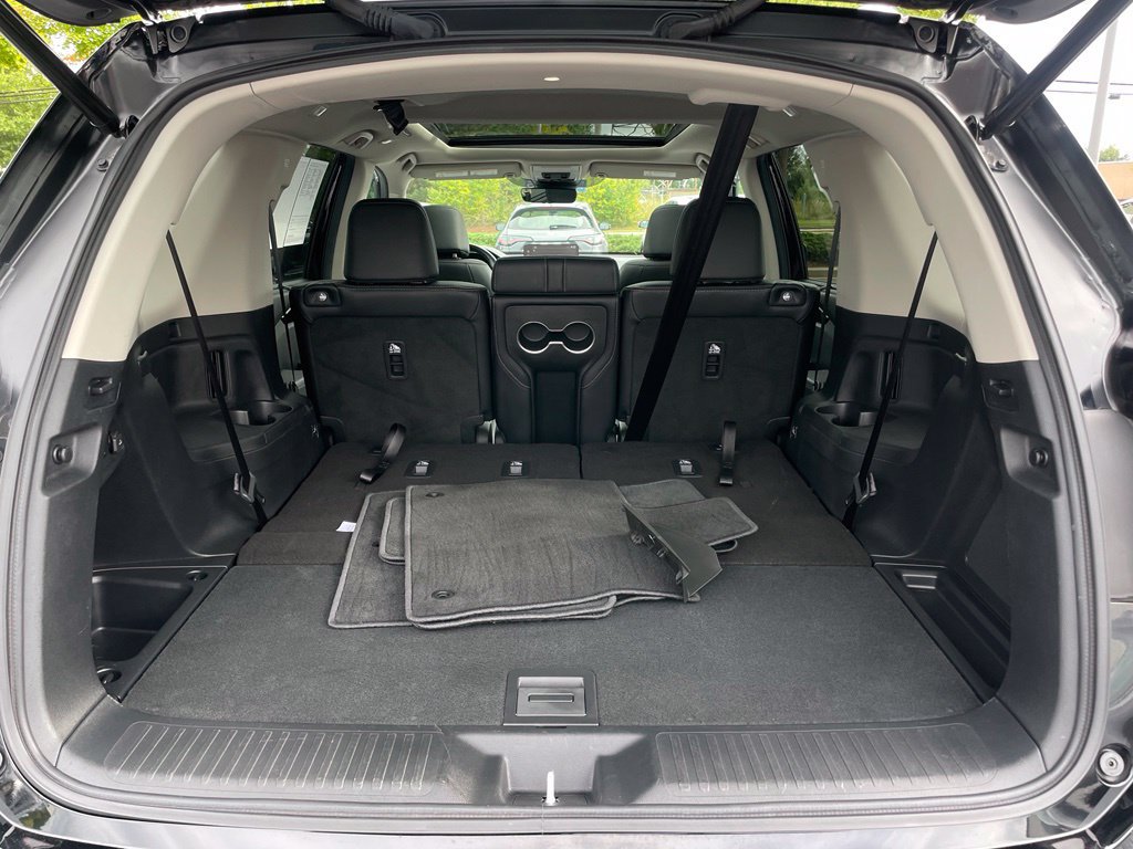 Certified 2025 Honda Pilot Touring image 43