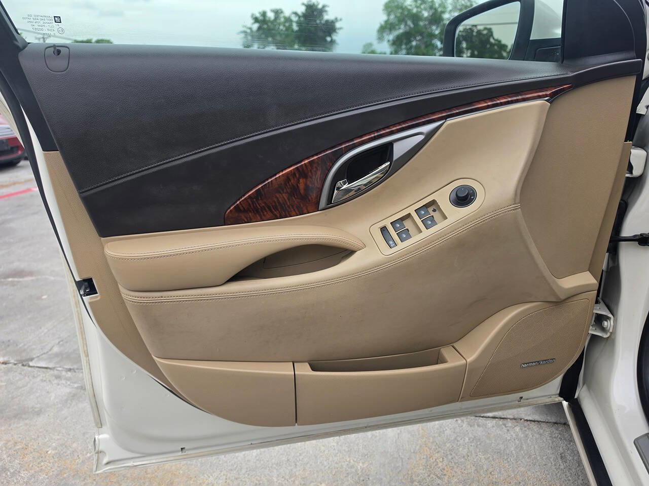Used 2013 Buick LaCrosse Touring FWD image 12