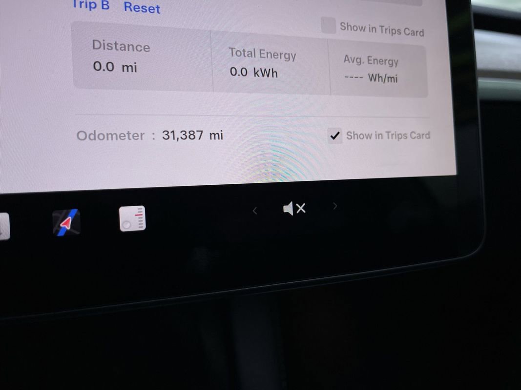 Used 2023 Tesla Model Y Long Range image 18
