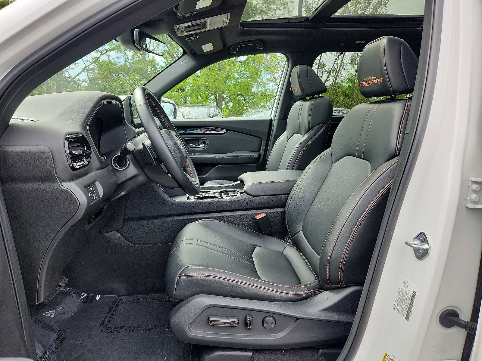 Certified 2023 Honda Pilot TrailSport image 13