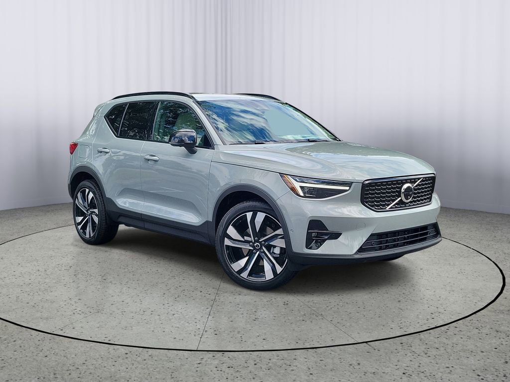 New 2026 Volvo XC40 B5 Ultra w/ Protection Package Premier AWD/4WD image 1