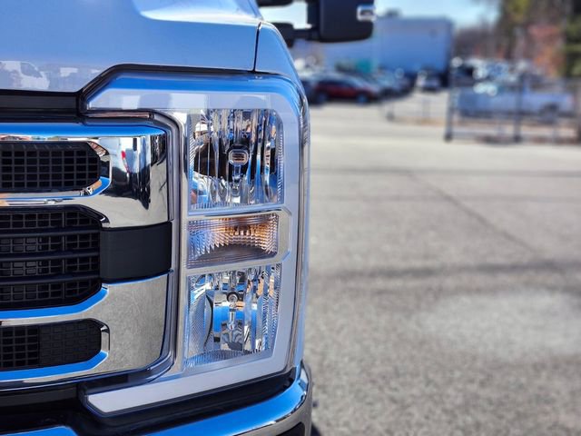 New 2025 Ford F350 XL w/ XL Chrome Package image 9