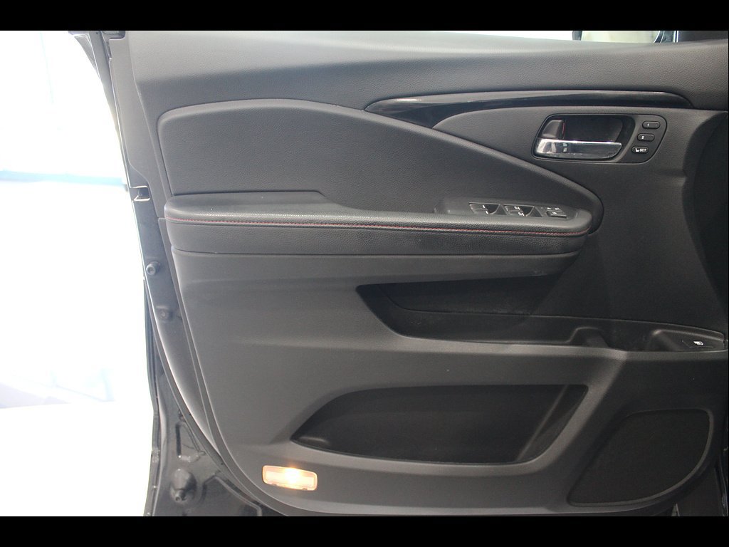 Used 2023 Honda Ridgeline Black Edition image 15