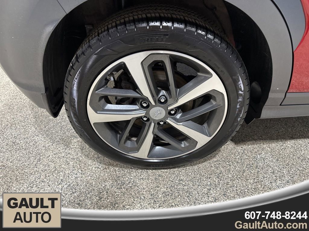 Used 2021 Hyundai Kona Ultimate w/ Cargo Package image 18