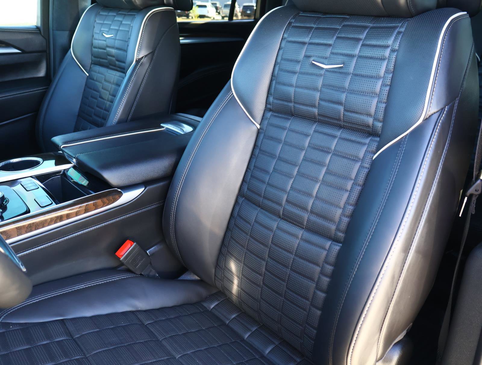 Used 2025 Cadillac Escalade ESV Sport Platinum w/ LPO, Floor Liner Package image 20