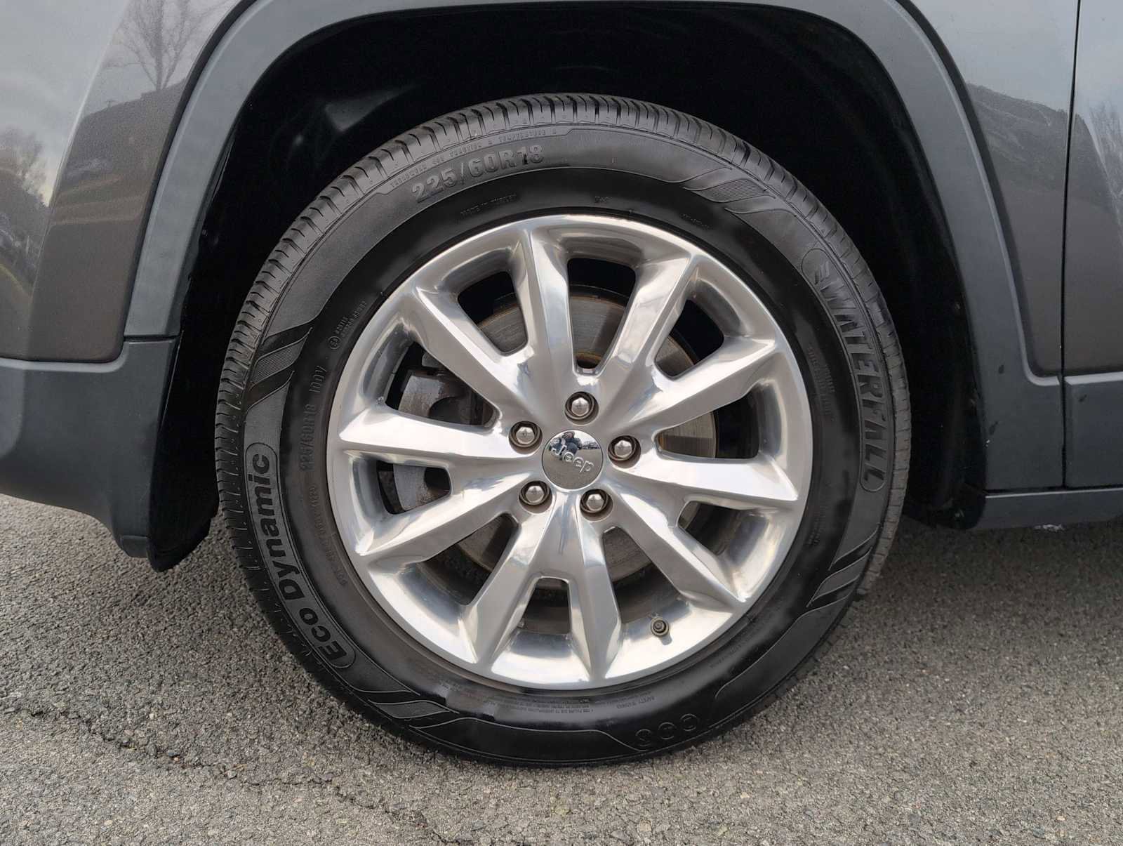 Used 2015 Jeep Cherokee Limited w/ Luxury Group image 14