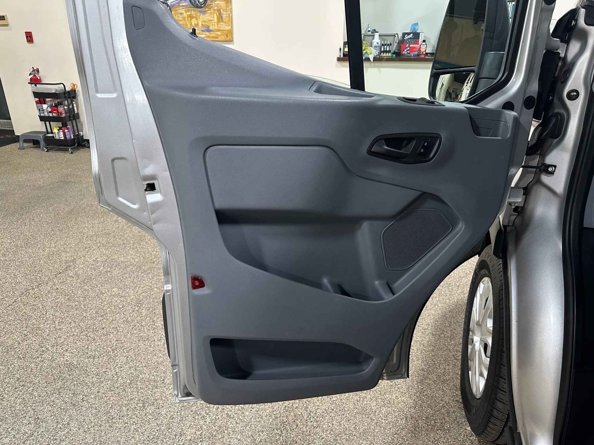 Used 2015 Ford Transit 350 XL image 16