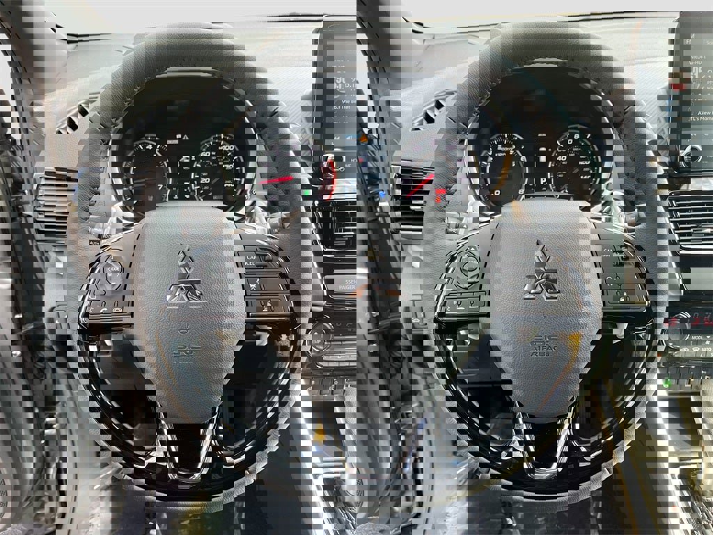 New 2025 Mitsubishi Eclipse Cross SEL image 10