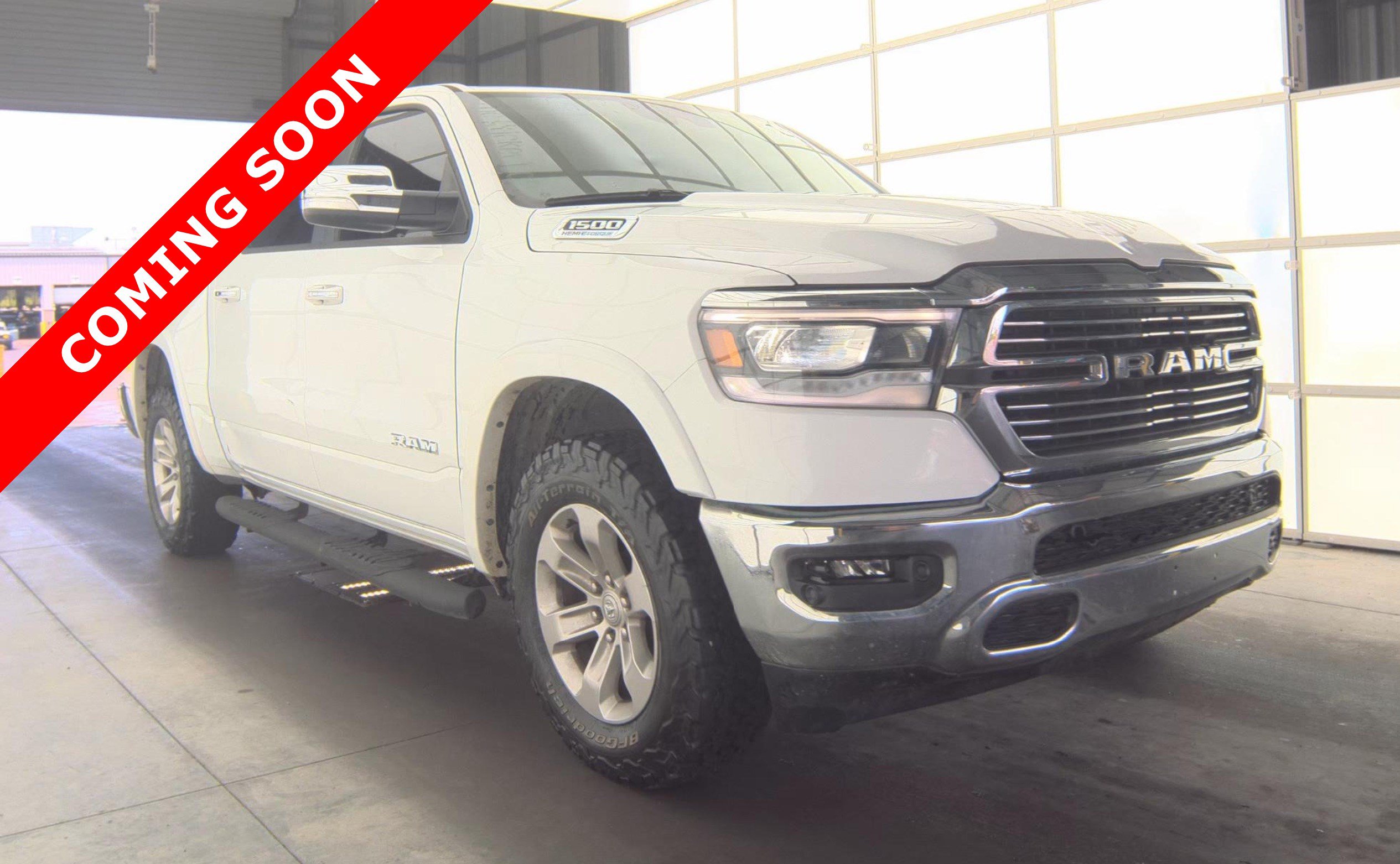 Used 2022 RAM 1500 Laramie AWD/4WD image 3