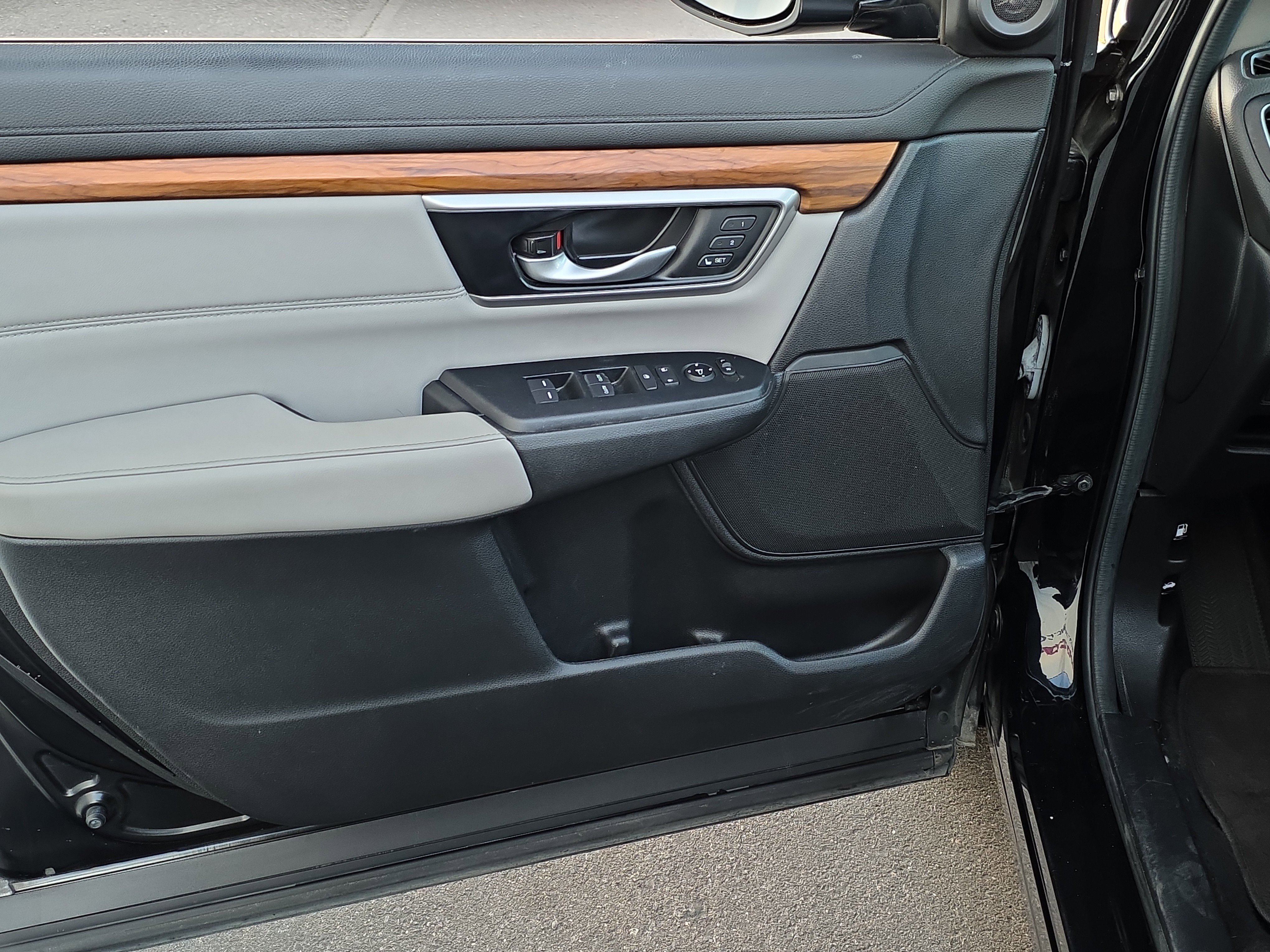 Used 2022 Honda CR-V EX-L image 10