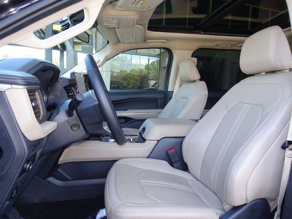 Used 2023 Ford Expedition Limited RWD image 13