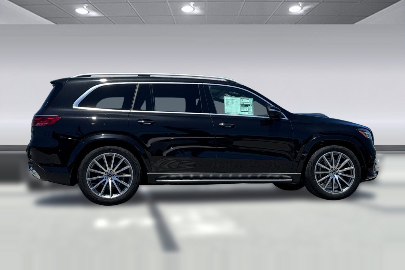 New 2026 Mercedes-Benz GLS 580 4MATIC image 5