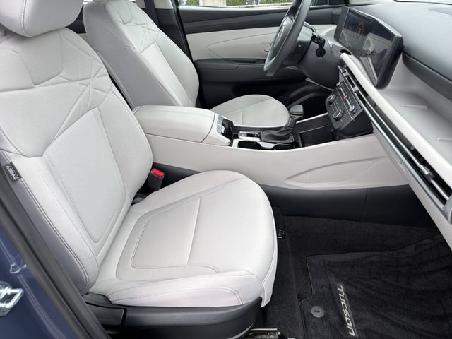 Certified 2026 Hyundai Tucson SE FWD image 13