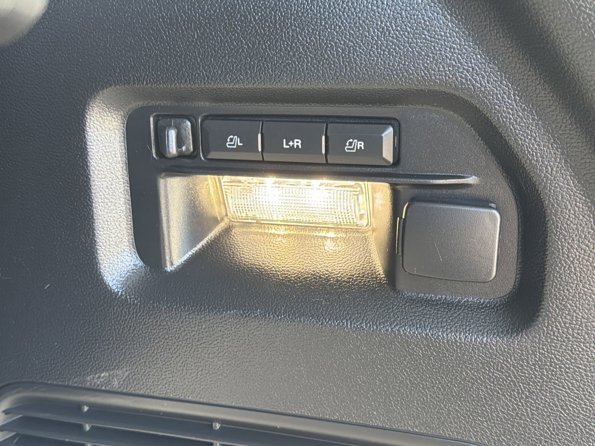 Certified 2023 Ford Explorer Limited w/ Equipment Group 301A image 26