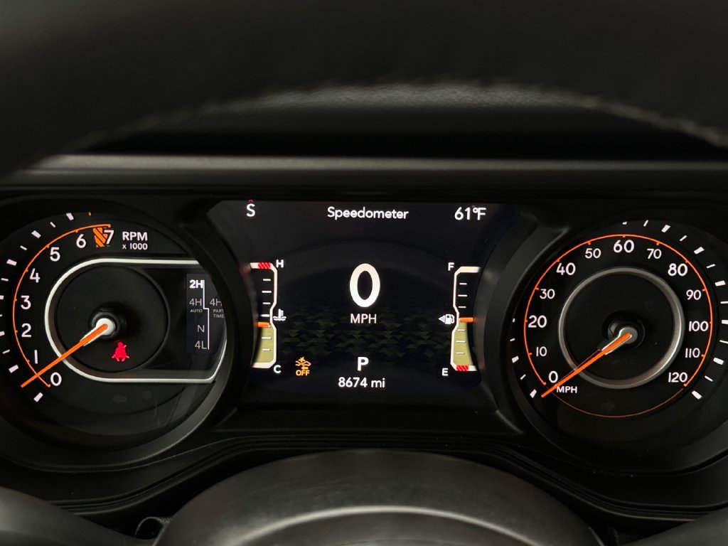 Used 2025 Jeep Gladiator Mojave AWD/4WD image 11