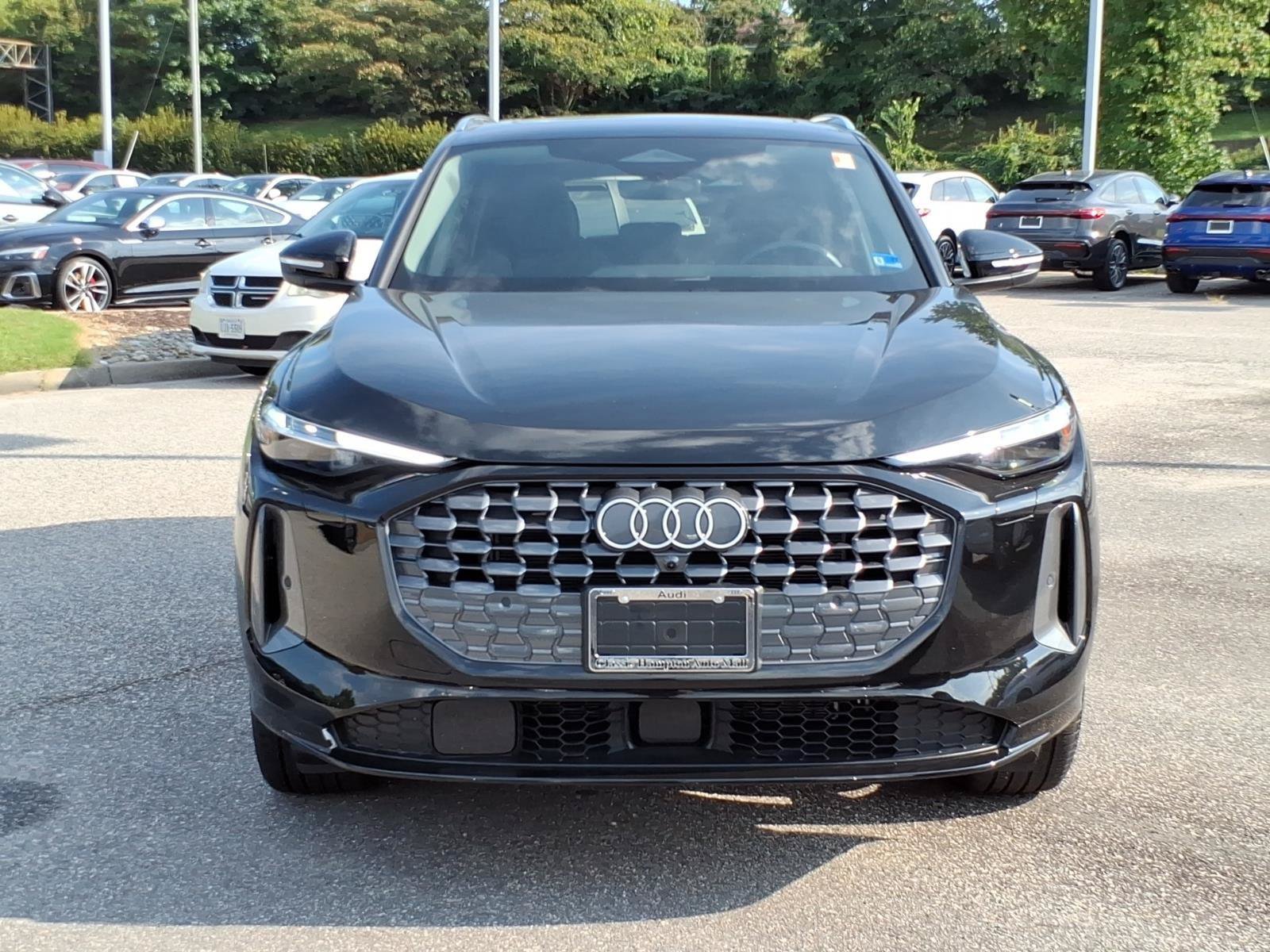 Used 2025 Audi Q5 Premium Plus AWD/4WD image 2