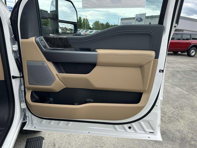 New 2025 Ford F250 Lariat w/ Lariat Ultimate Package AWD/4WD image 14