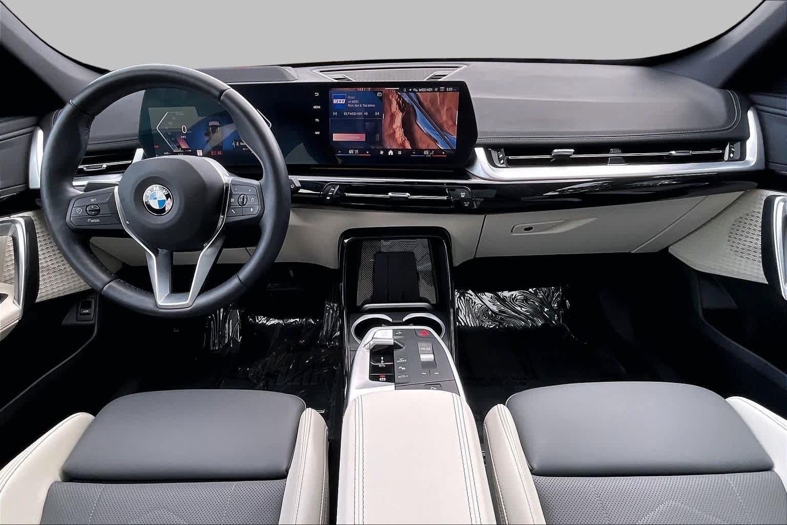 New 2026 BMW X1 xDrive28i w/ Technology Package AWD/4WD image 5