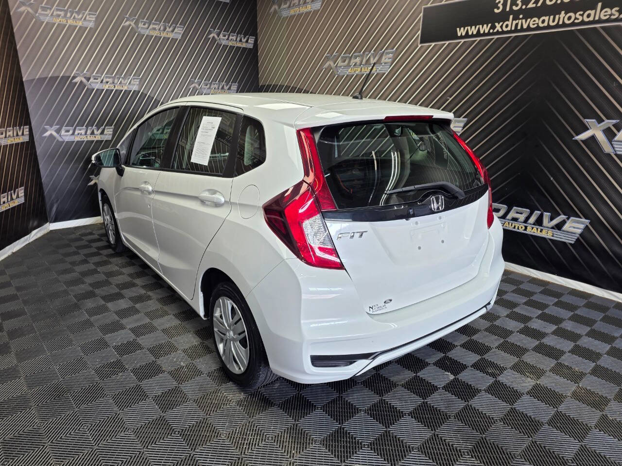 Used 2020 Honda Fit LX image 9