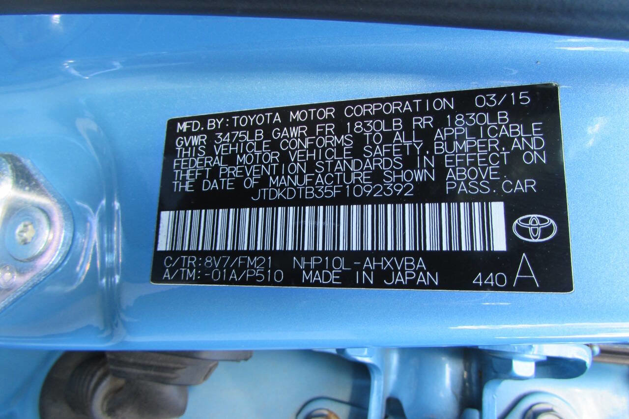 Used 2015 Toyota Prius C Two image 14