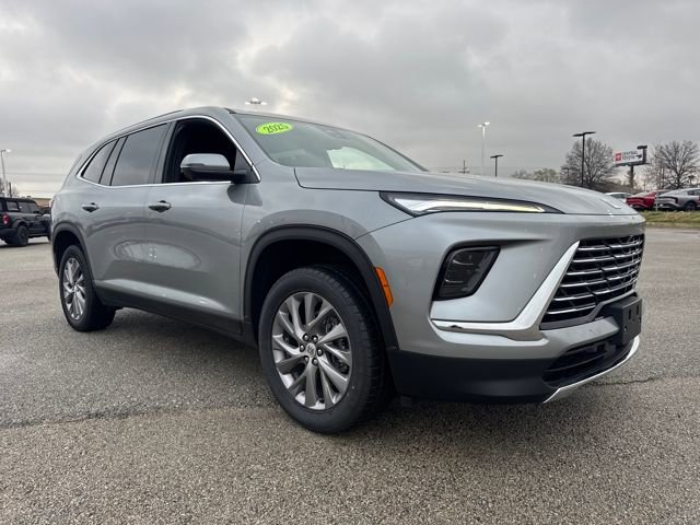 Used 2025 Buick Enclave Preferred image 8