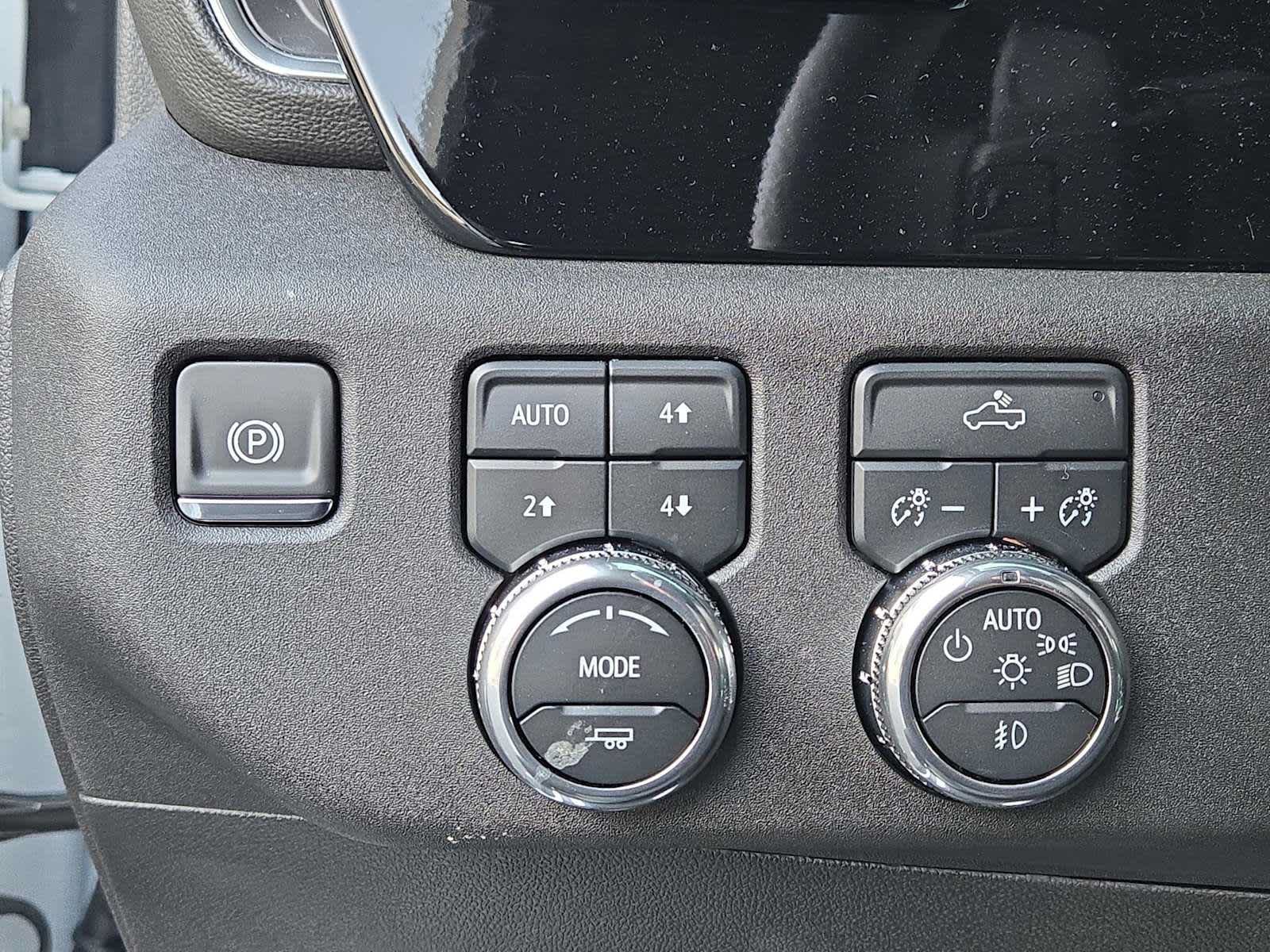 Used 2025 GMC Sierra 1500 Elevation w/ X31 Off-Road Package AWD/4WD image 39
