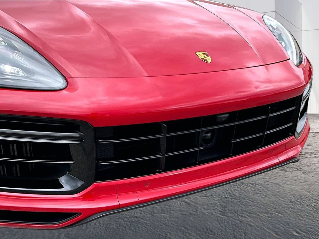 Certified 2022 Porsche Cayenne Turbo S AWD/4WD image 20