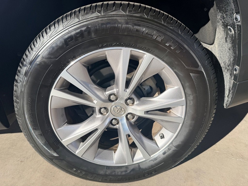 Used 2015 Toyota Highlander XLE image 46