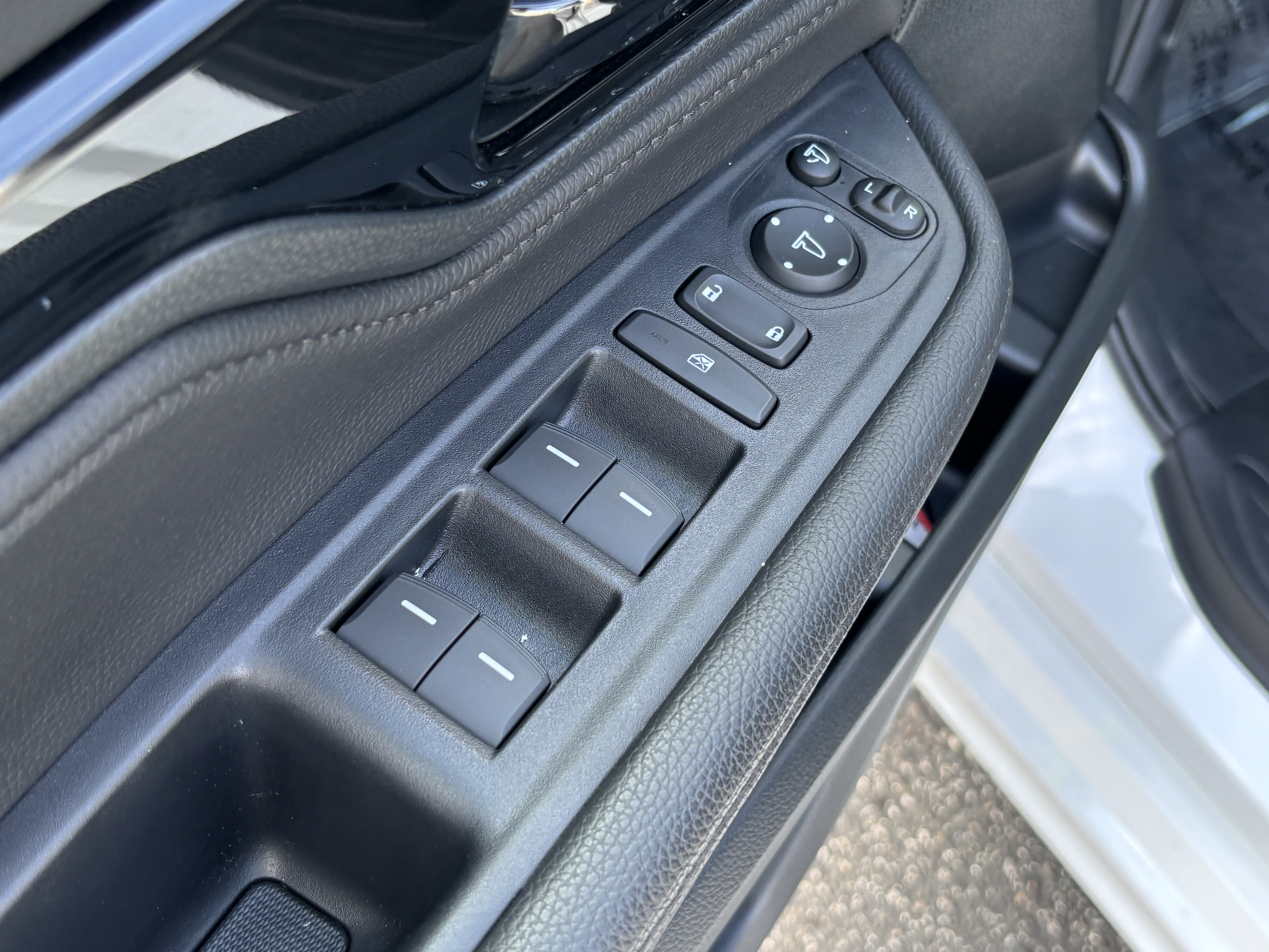 Certified 2024 Honda Odyssey Elite image 17