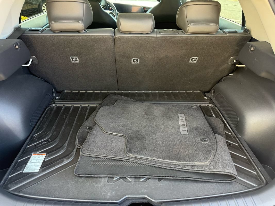 Used 2023 Kia Niro Wind w/ Wind Preserve Package FWD image 49