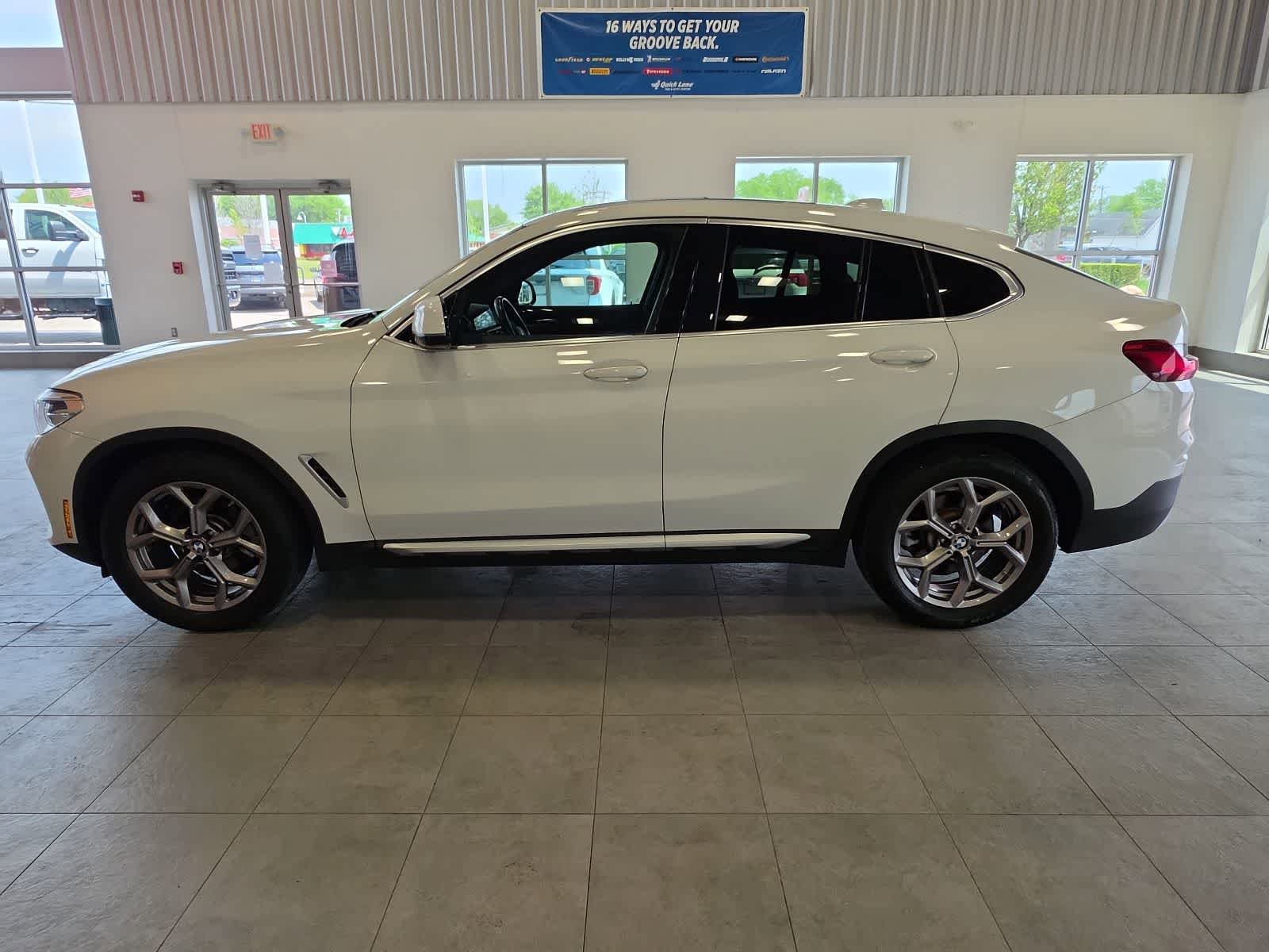 Used 2021 BMW X4 xDrive30i AWD/4WD image 14
