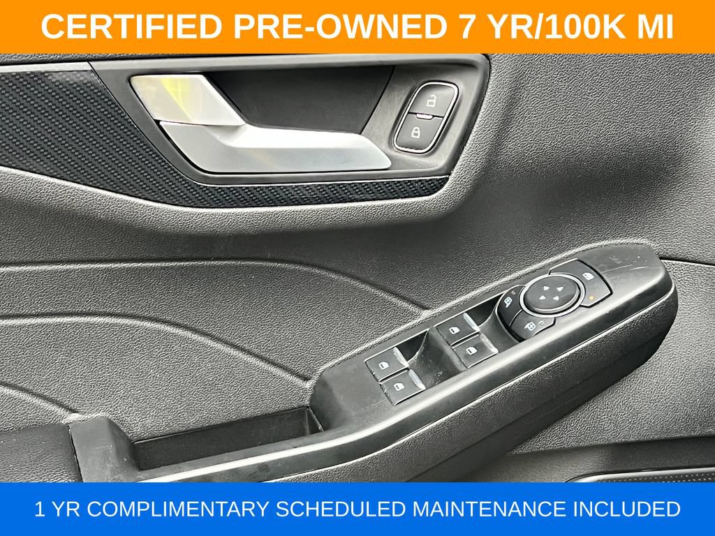 Used 2025 Ford Escape ST-Line Select AWD/4WD image 27