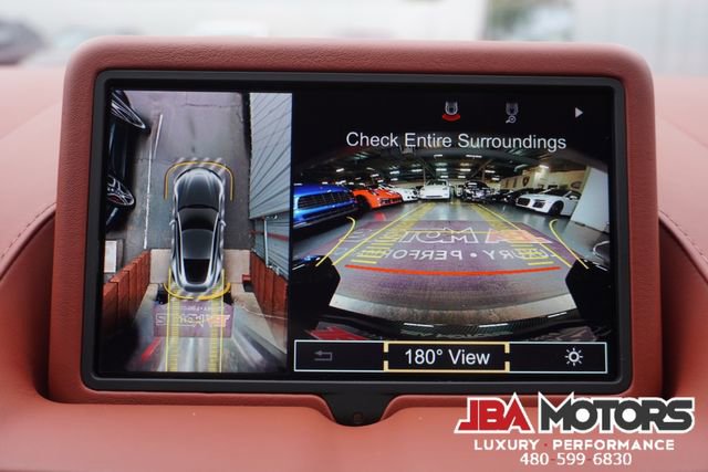 Used 2021 Aston Martin V8 Vantage Coupe image 21