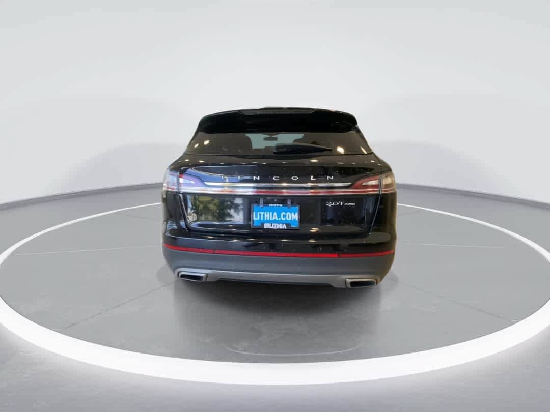 Used 2019 Lincoln Nautilus Select AWD/4WD image 7