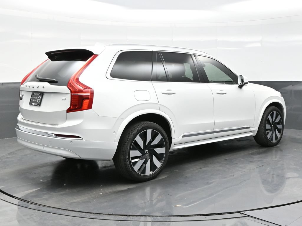Used 2023 Volvo XC90 T8 Ultimate AWD/4WD image 7
