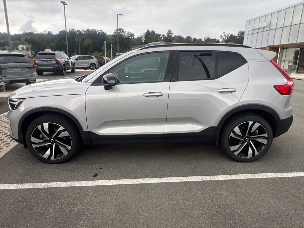 Certified 2023 Volvo XC40 B5 Ultimate w/ Climate Package AWD/4WD image 14
