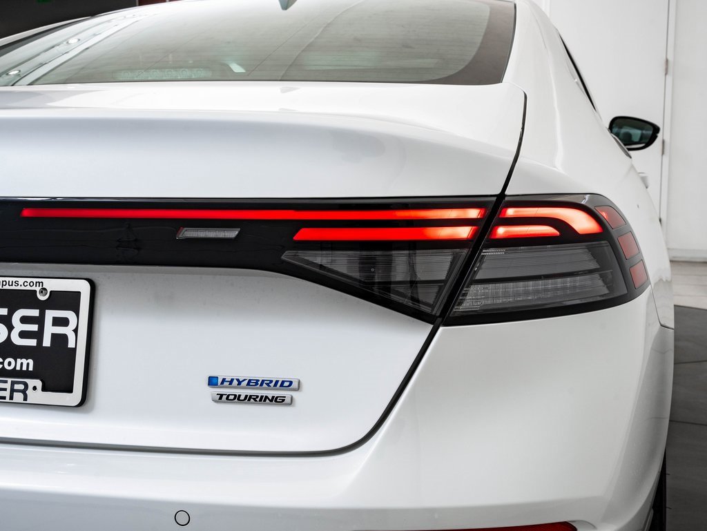 Used 2025 Honda Accord Touring image 9