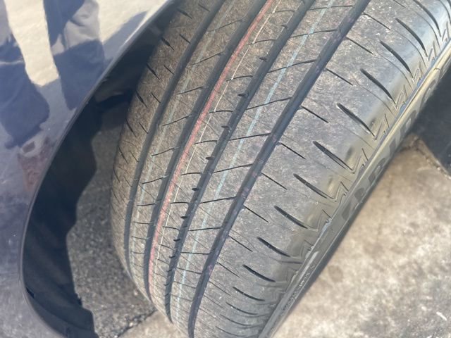 Used 2022 Lexus LS 500 AWD image 9