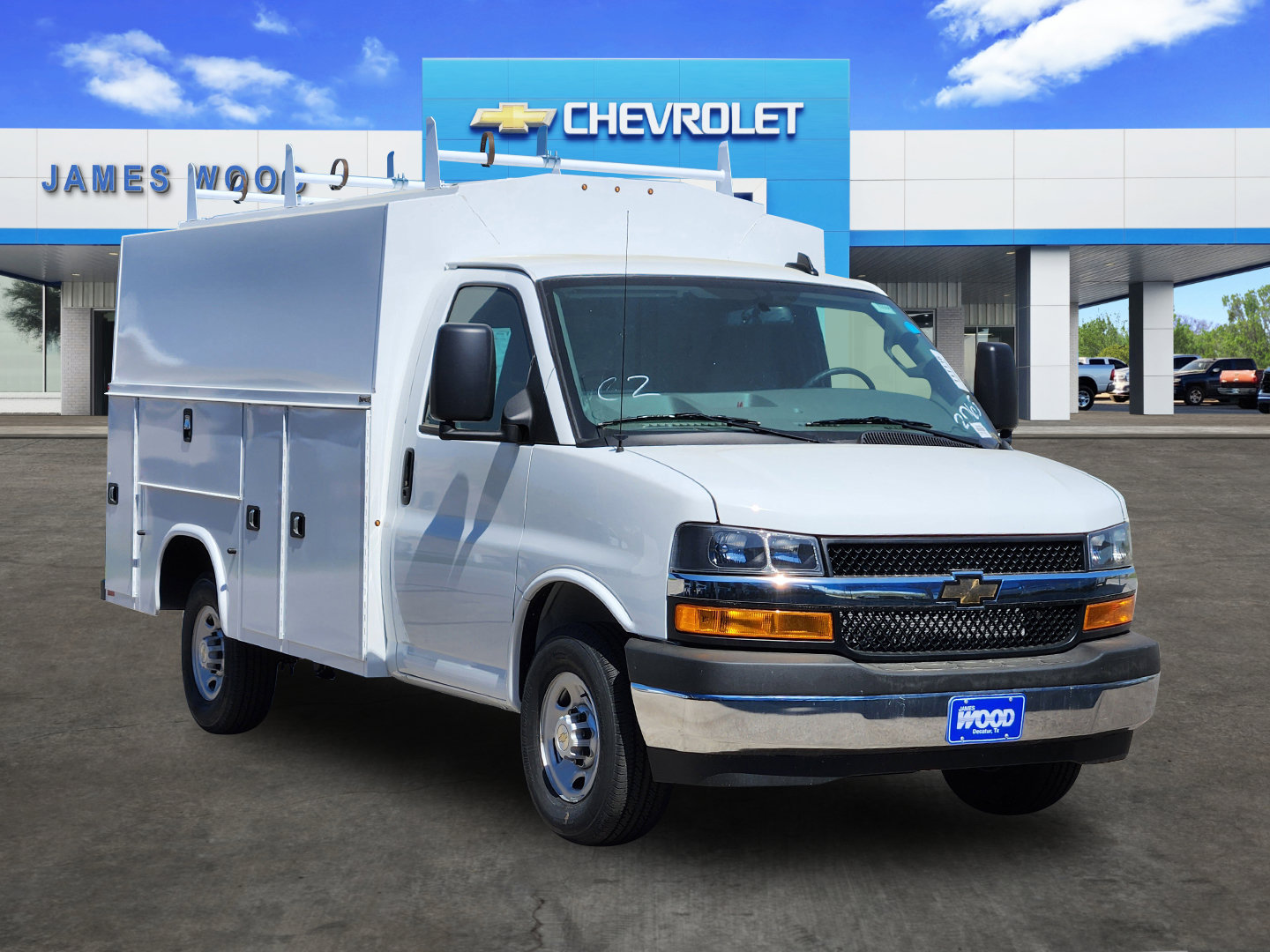 New 2025 Chevrolet Express 3500 w/ Power Convenience Package