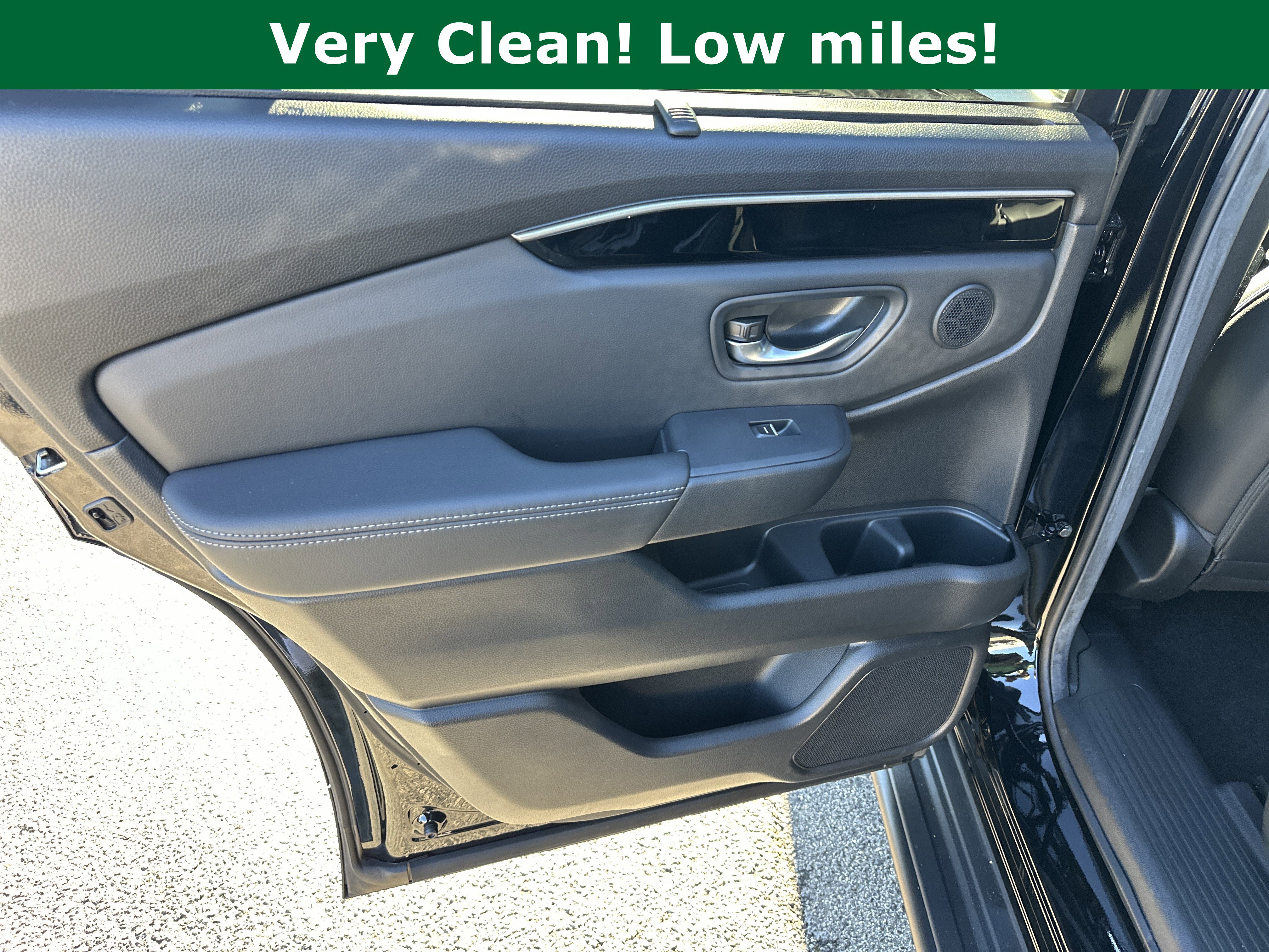 Used 2025 Honda Pilot Touring image 25