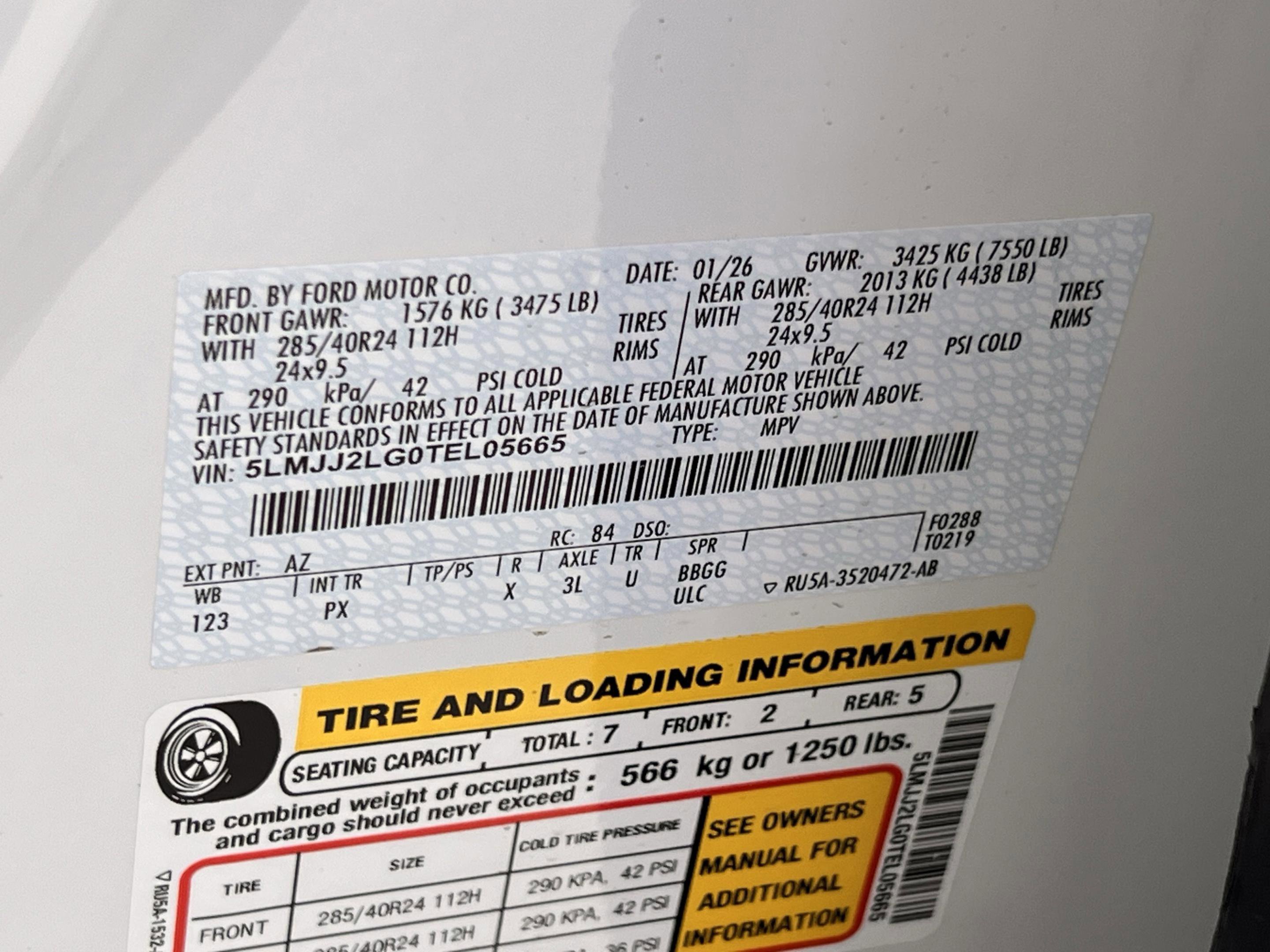 Used 2026 Lincoln Navigator Reserve AWD/4WD image 30