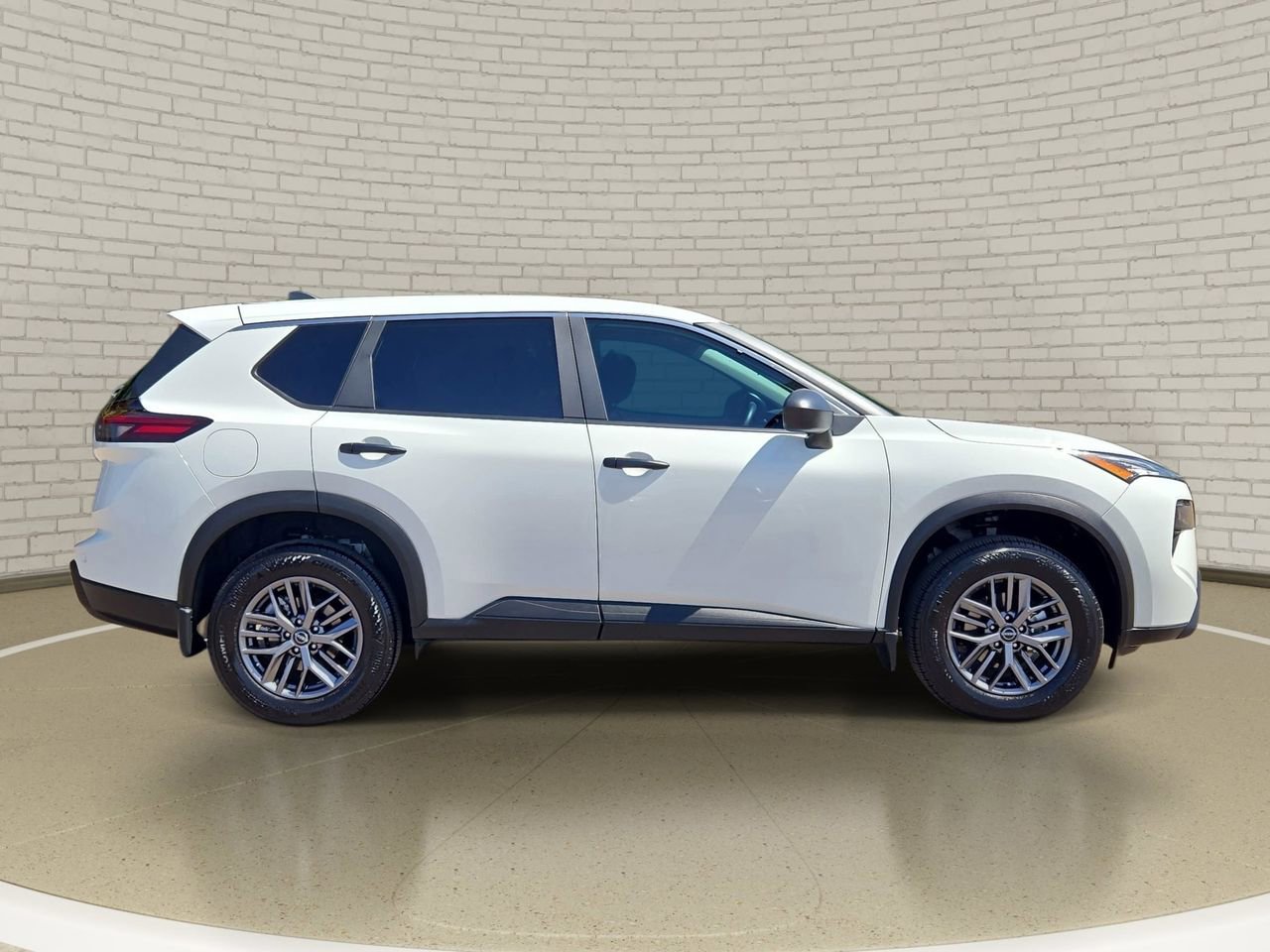 Certified 2026 Nissan Rogue S FWD image 4