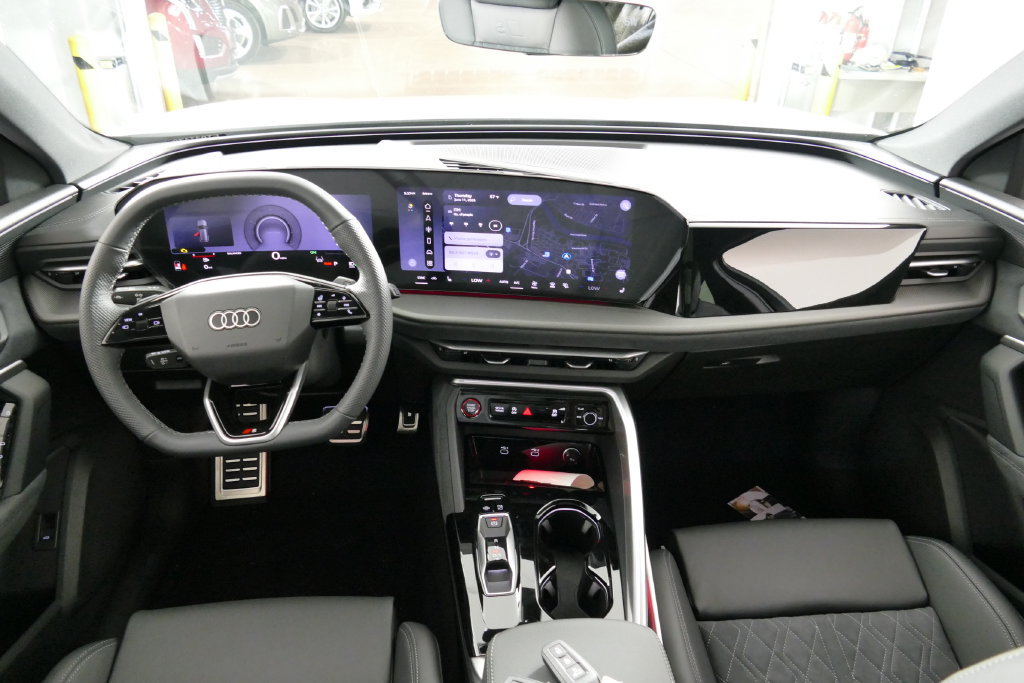 New 2026 Audi SQ5 Premium Plus AWD/4WD image 23